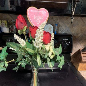 3 Red rose "I love you" bouquet in vase